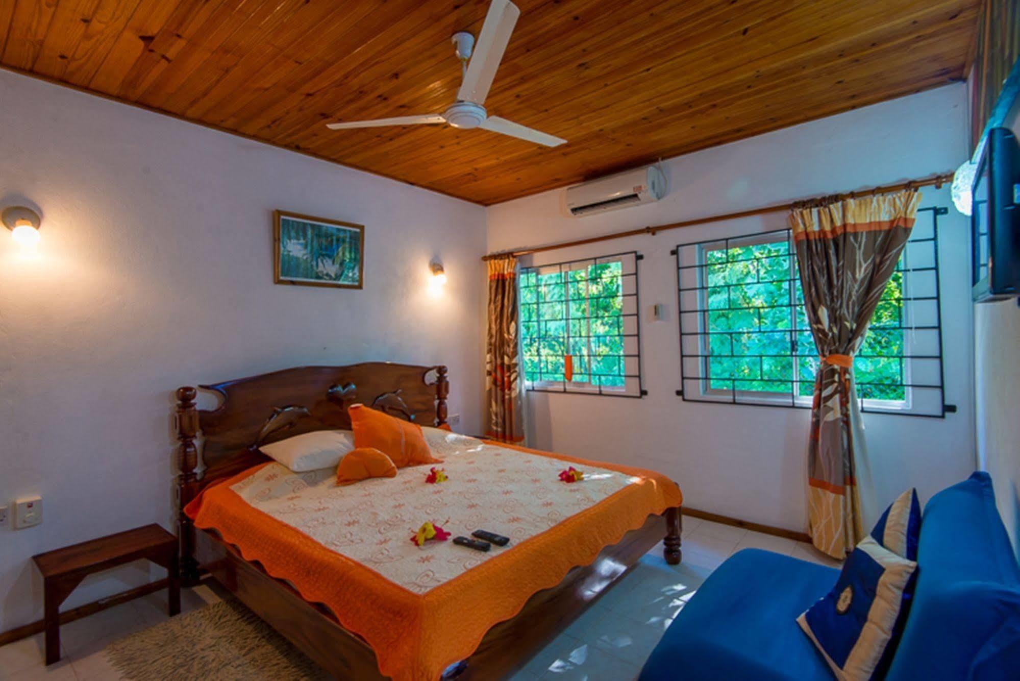 Le Tropique Villa (Adults Only) Гранд Анс Екстериор снимка