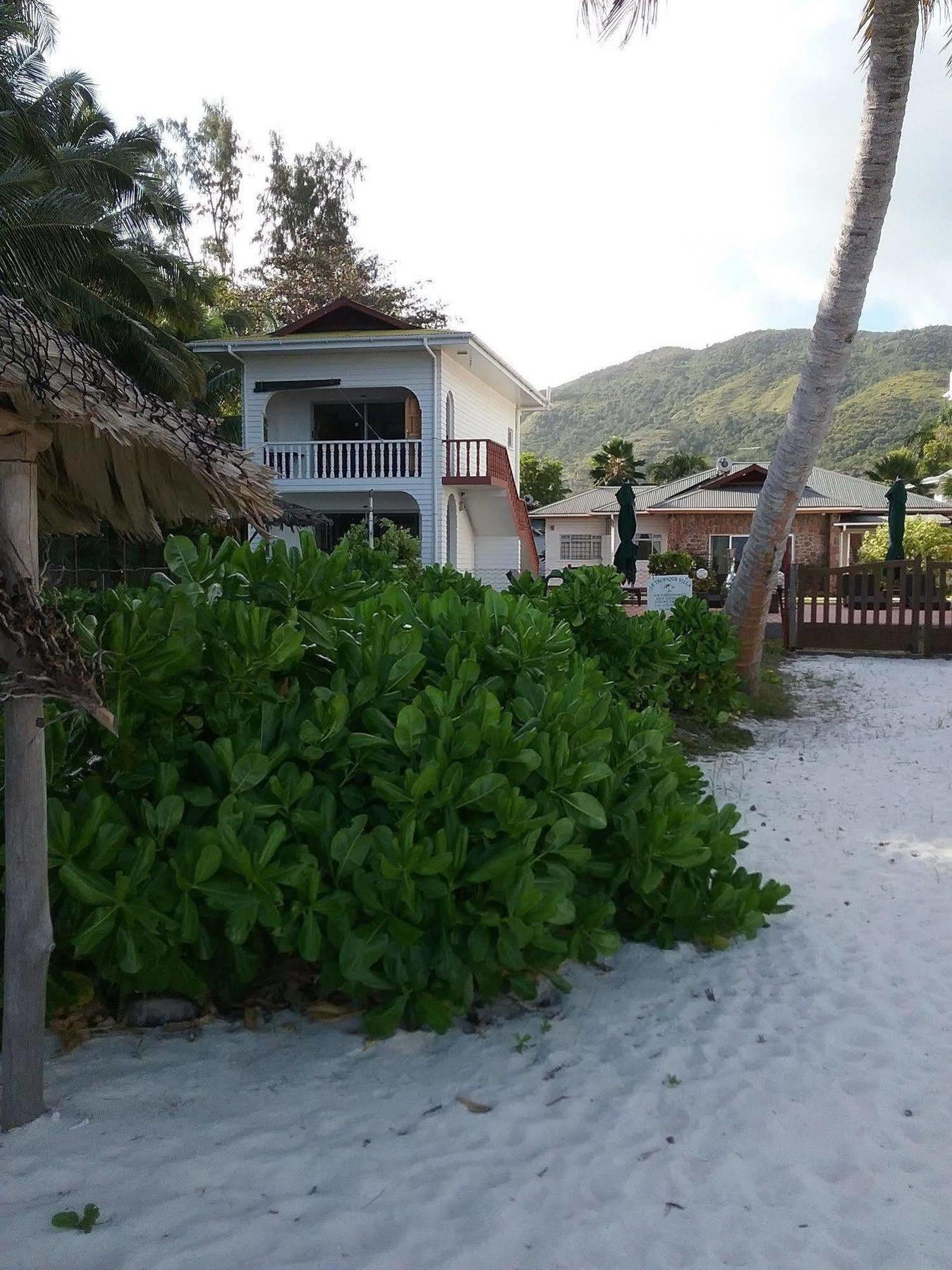 Le Tropique Villa (Adults Only) Гранд Анс Екстериор снимка